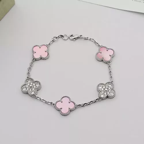 Van Cleef & Arpels Bracelets For Women #1371302