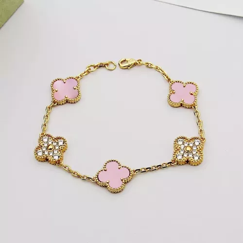Van Cleef & Arpels Bracelets For Women #1371304