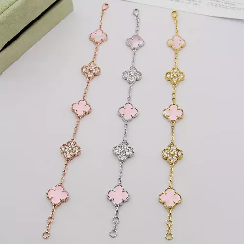 Cheap Van Cleef &amp; Arpels Bracelets For Women #1371304 Replica Wholesale [$29.00 USD] [ITEM#1371304] on Replica Van Cleef &amp; Arpels Bracelets