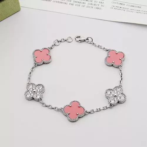 Van Cleef & Arpels Bracelets For Women #1371305