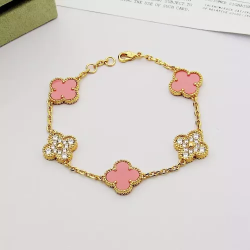 Van Cleef & Arpels Bracelets For Women #1371307