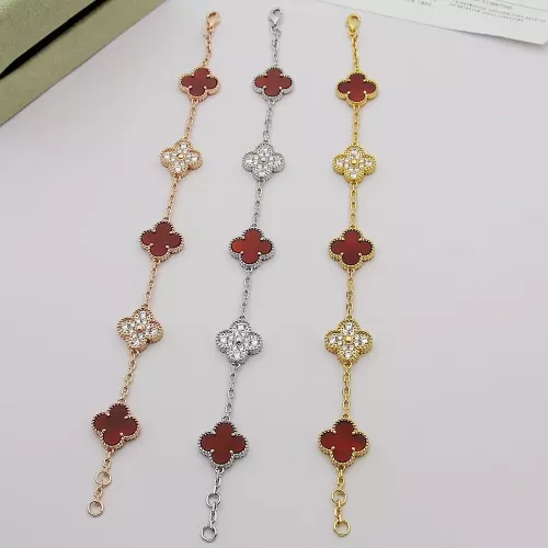 Cheap Van Cleef &amp; Arpels Bracelets For Women #1371308 Replica Wholesale [$29.00 USD] [ITEM#1371308] on Replica Van Cleef &amp; Arpels Bracelets