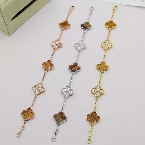 Cheap Van Cleef &amp; Arpels Bracelets For Women #1371313 Replica Wholesale [$29.00 USD] [ITEM#1371313] on Replica Van Cleef &amp; Arpels Bracelets