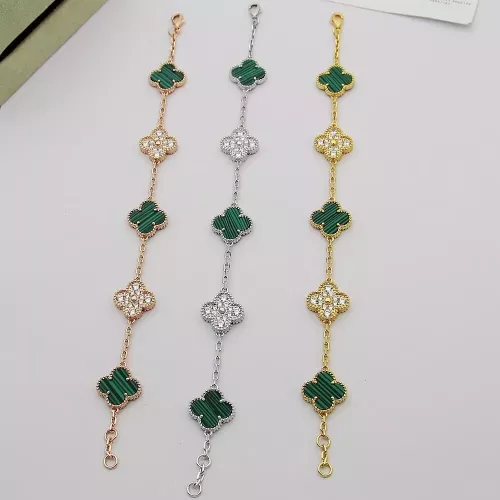 Cheap Van Cleef &amp; Arpels Bracelets For Women #1371316 Replica Wholesale [$29.00 USD] [ITEM#1371316] on Replica Van Cleef &amp; Arpels Bracelets