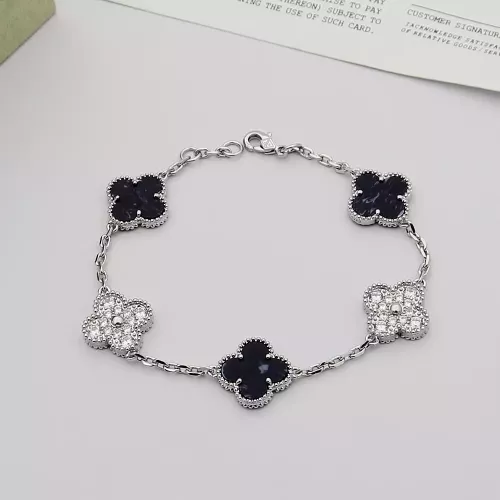 Van Cleef & Arpels Bracelets For Women #1371317
