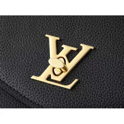 Cheap Louis Vuitton Messenger Bags For Women #1371353 Replica Wholesale [$60.00 USD] [ITEM#1371353] on Replica Louis Vuitton Messenger Bags