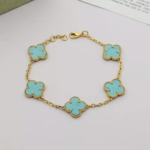 Van Cleef & Arpels Bracelets For Women #1371378