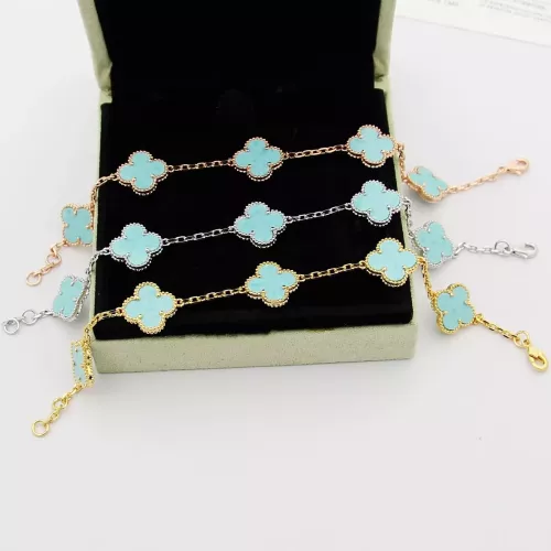 Cheap Van Cleef &amp; Arpels Bracelets For Women #1371378 Replica Wholesale [$29.00 USD] [ITEM#1371378] on Replica Van Cleef &amp; Arpels Bracelets