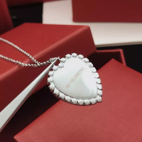 Cheap Valentino Necklaces For Women #1371474 Replica Wholesale [$32.00 USD] [ITEM#1371474] on Replica Valentino Necklaces