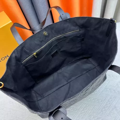 Cheap Louis Vuitton AAA Quality Shoulder Bags For Women #1371476 Replica Wholesale [$68.00 USD] [ITEM#1371476] on Replica Louis Vuitton AAA Quality Shoulder Bags