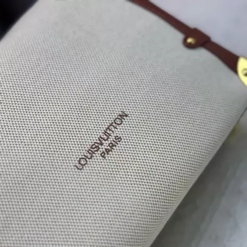 Cheap Louis Vuitton AAA Quality Messenger Bags For Women #1371494 Replica Wholesale [$72.00 USD] [ITEM#1371494] on Replica Louis Vuitton AAA Quality Messenger Bags