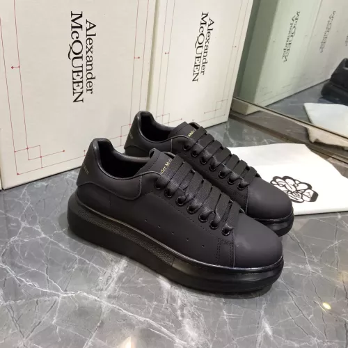 Cheap Alexander McQueen Casual Shoes For Men #1371646 Replica Wholesale [$82.00 USD] [ITEM#1371646] on Replica Alexander McQueen Casual Shoes
