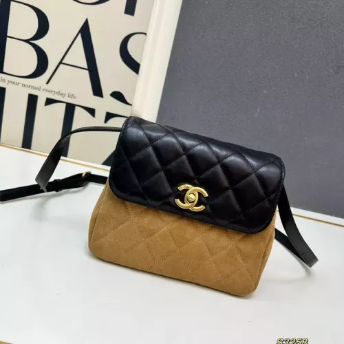 Chanel AAA Quality Messenger Bags For Women #1371886
