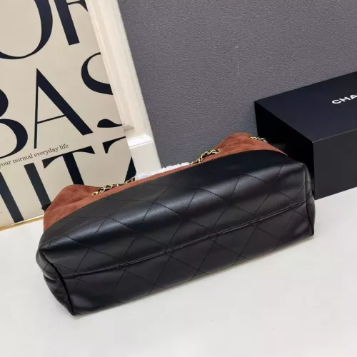 Cheap Chanel AAA Quality Shoulder Bags For Women #1371989 Replica Wholesale [$96.00 USD] [ITEM#1371989] on Replica Chanel AAA Quality Shoulder Bags