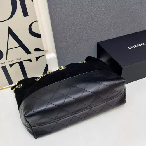 Cheap Chanel AAA Quality Shoulder Bags For Women #1371993 Replica Wholesale [$96.00 USD] [ITEM#1371993] on Replica Chanel AAA Quality Shoulder Bags