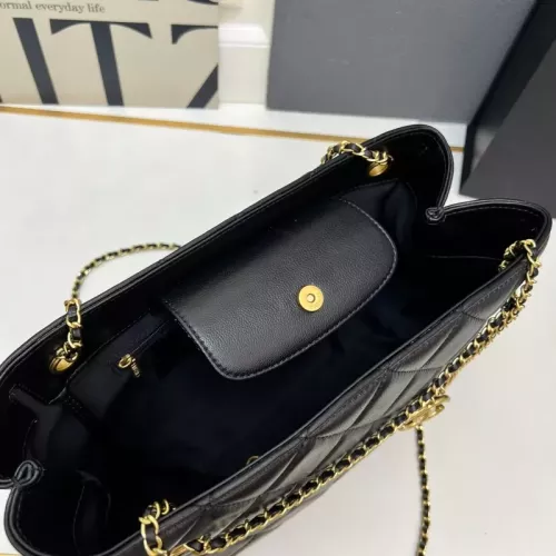 Cheap Chanel AAA Quality Shoulder Bags For Women #1372010 Replica Wholesale [$96.00 USD] [ITEM#1372010] on Replica Chanel AAA Quality Shoulder Bags