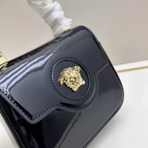 Cheap Versace AAA Quality Handbags For Women #1372206 Replica Wholesale [$96.00 USD] [ITEM#1372206] on Replica Versace AAA Quality Handbags