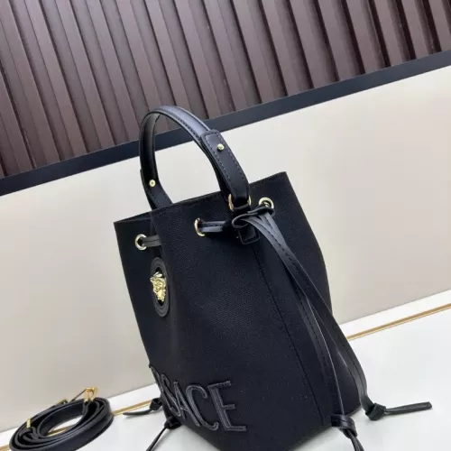 Cheap Versace AAA Quality Handbags For Women #1372221 Replica Wholesale [$92.00 USD] [ITEM#1372221] on Replica Versace AAA Quality Handbags