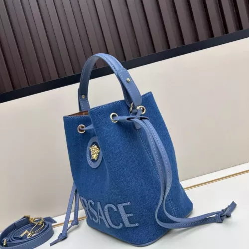 Cheap Versace AAA Quality Handbags For Women #1372222 Replica Wholesale [$92.00 USD] [ITEM#1372222] on Replica Versace AAA Quality Handbags