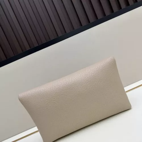 Cheap Yves Saint Laurent AAA Quality Handbags For Women #1372252 Replica Wholesale [$88.00 USD] [ITEM#1372252] on Replica Yves Saint Laurent AAA Quality Handbags