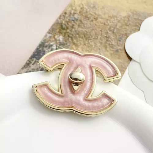 Cheap Chanel Brooches For Women #1372304 Replica Wholesale [$36.00 USD] [ITEM#1372304] on Replica Chanel Brooches