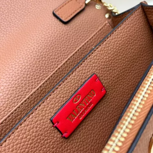 Cheap Valentino AAA Quality Messenger Bags For Women #1372338 Replica Wholesale [$96.00 USD] [ITEM#1372338] on Replica Valentino AAA Quality Messenger Bags