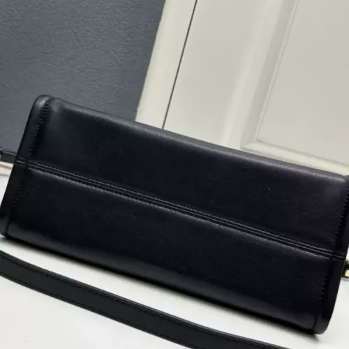 Cheap Valentino AAA Quality Messenger Bags For Women #1372359 Replica Wholesale [$98.00 USD] [ITEM#1372359] on Replica Valentino AAA Quality Messenger Bags