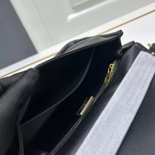 Cheap Valentino AAA Quality Messenger Bags For Women #1372395 Replica Wholesale [$96.00 USD] [ITEM#1372395] on Replica Valentino AAA Quality Messenger Bags