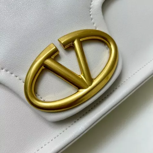 Cheap Valentino AAA Quality Messenger Bags For Women #1372396 Replica Wholesale [$96.00 USD] [ITEM#1372396] on Replica Valentino AAA Quality Messenger Bags