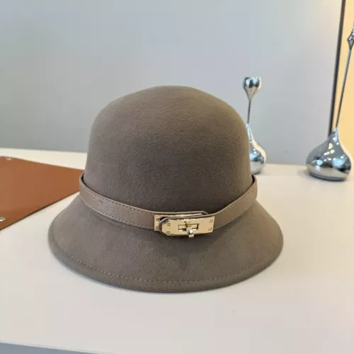 Hermes Caps #1372461