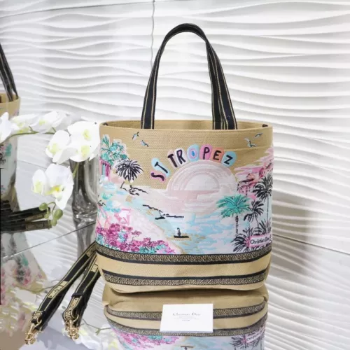 Cheap Christian Dior AAA Quality Handbags For Women #1372544 Replica Wholesale [$102.00 USD] [ITEM#1372544] on Replica Christian Dior AAA Quality Handbags