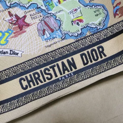 Cheap Christian Dior AAA Quality Handbags For Women #1372548 Replica Wholesale [$102.00 USD] [ITEM#1372548] on Replica Christian Dior AAA Quality Handbags
