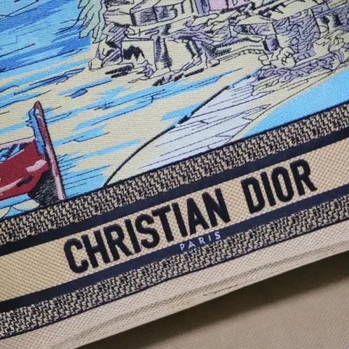 Cheap Christian Dior AAA Quality Handbags For Women #1372550 Replica Wholesale [$102.00 USD] [ITEM#1372550] on Replica Christian Dior AAA Quality Handbags