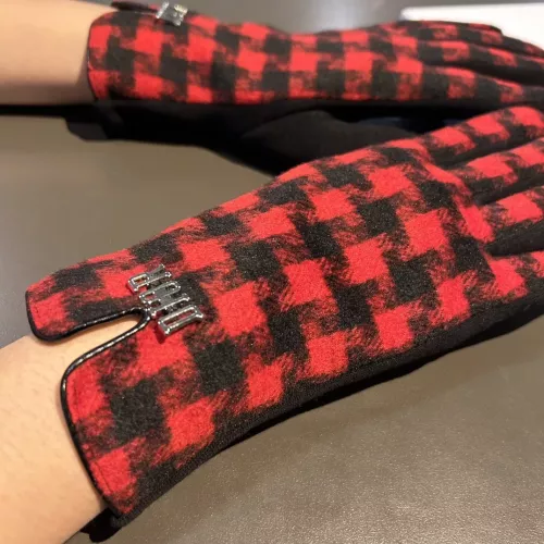 Cheap Christian Dior Gloves #1372596 Replica Wholesale [$34.00 USD] [ITEM#1372596] on Replica Christian Dior Gloves