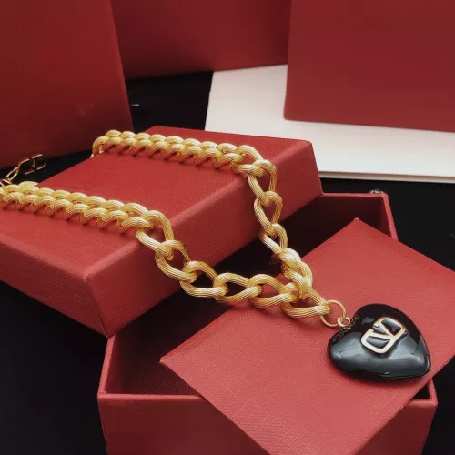 Cheap Valentino Necklaces #1372953 Replica Wholesale [$40.00 USD] [ITEM#1372953] on Replica Valentino Necklaces
