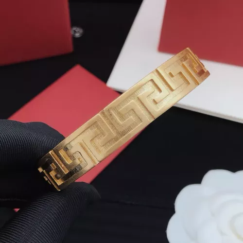 Cheap Versace Bracelets #1373094 Replica Wholesale [$32.00 USD] [ITEM#1373094] on Replica Versace Bracelets