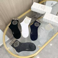 Cheap Versace Socks For Men #1365593 Replica Wholesale [$25.00 USD] [ITEM#1365593] on Replica Versace Socks