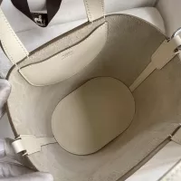 Cheap Hermes AAA Quality Handbags For Women #1368602 Replica Wholesale [$92.00 USD] [ITEM#1368602] on Replica Hermes AAA Quality Handbags