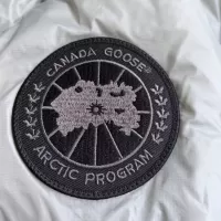 Cheap Canada Goose Down Feather Coat Long Sleeved For Unisex #1370054 Replica Wholesale [$155.00 USD] [ITEM#1370054] on Replica Canada Goose Down Feather Coat