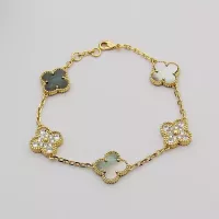 Cheap Van Cleef &amp; Arpels Bracelets For Women #1371289 Replica Wholesale [$29.00 USD] [ITEM#1371289] on Replica Van Cleef &amp; Arpels Bracelets