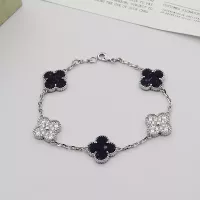 Cheap Van Cleef &amp; Arpels Bracelets For Women #1371317 Replica Wholesale [$29.00 USD] [ITEM#1371317] on Replica Van Cleef &amp; Arpels Bracelets
