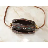 Cheap Louis Vuitton Messenger Bags For Women #1371345 Replica Wholesale [$60.00 USD] [ITEM#1371345] on Replica Louis Vuitton Messenger Bags