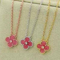 Cheap Van Cleef &amp; Arpels Necklaces For Women #1371404 Replica Wholesale [$25.00 USD] [ITEM#1371404] on Replica Van Cleef &amp; Arpels Necklaces