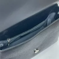 Cheap Louis Vuitton AAA Quality Messenger Bags For Women #1371489 Replica Wholesale [$68.00 USD] [ITEM#1371489] on Replica Louis Vuitton AAA Quality Messenger Bags