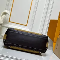 Cheap Louis Vuitton AAA Quality Messenger Bags For Women #1371491 Replica Wholesale [$68.00 USD] [ITEM#1371491] on Replica Louis Vuitton AAA Quality Messenger Bags