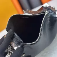 Cheap Louis Vuitton AAA Quality Messenger Bags For Women #1371496 Replica Wholesale [$72.00 USD] [ITEM#1371496] on Replica Louis Vuitton AAA Quality Messenger Bags