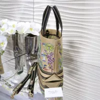 Cheap Christian Dior AAA Quality Handbags For Women #1372547 Replica Wholesale [$98.00 USD] [ITEM#1372547] on Replica Christian Dior AAA Quality Handbags