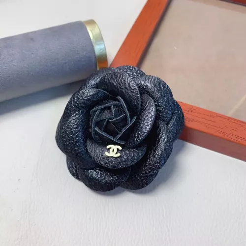 Chanel Brooches For Women #1373187