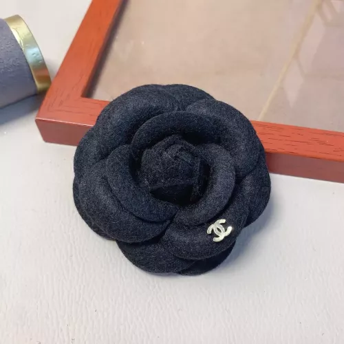 Chanel Brooches For Women #1373188