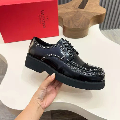 Cheap Valentino Leather Shoes For Men #1373220 Replica Wholesale [$128.00 USD] [ITEM#1373220] on Replica Valentino Leather Shoes